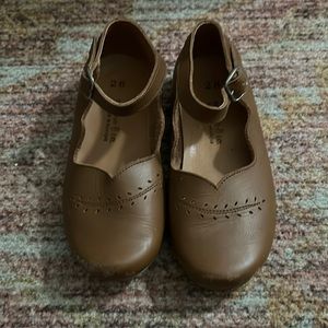 Handmade leather l size 11 girls Mary Jane shoes.
